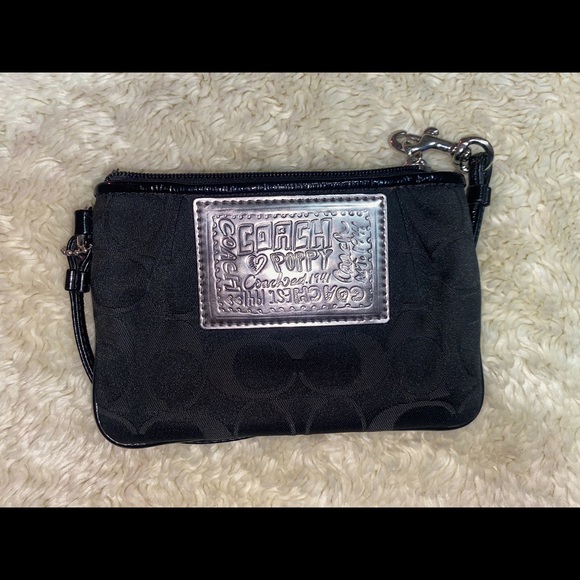 RARE COACH Poppy Embossed Small Black Satin/Leather Wristlet 💜🖤 - Picture 4 of 9